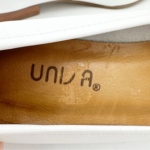 White Leather Unisa Flex Loafer Slip-on Wood Bead Detail Sz 8.5 - Picture 9 of 12